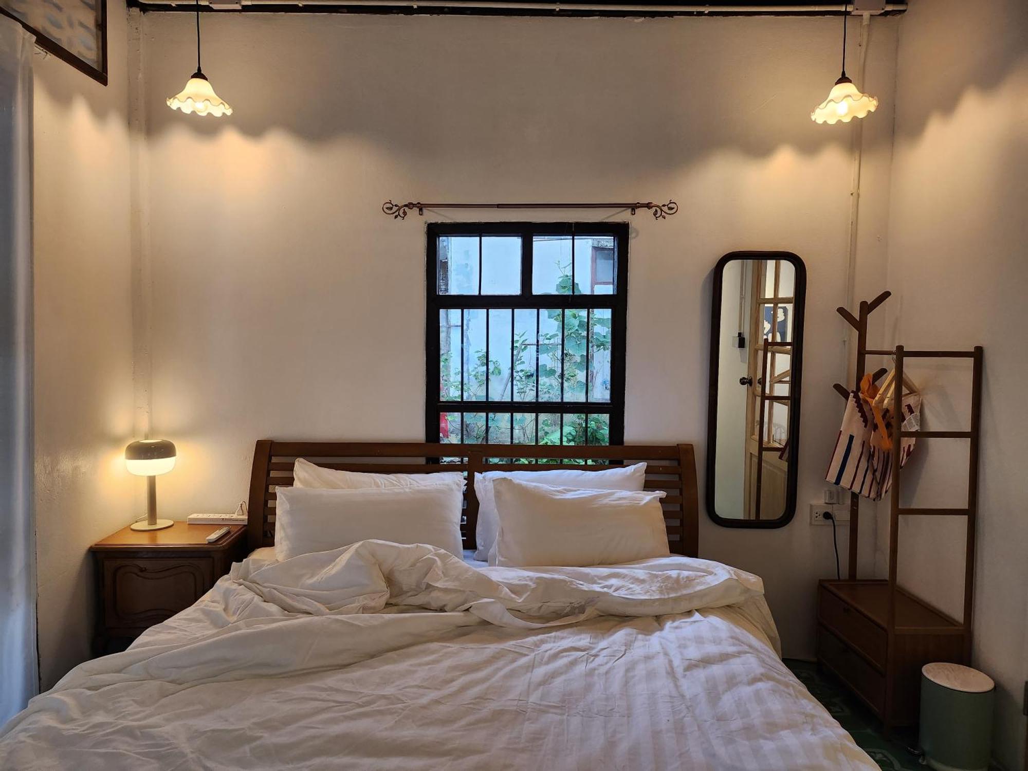 Hostel The Ordinary 8 Surat Thani Zewnętrze zdjęcie